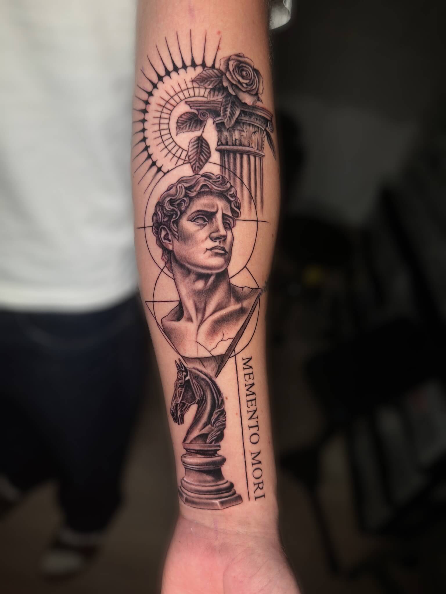 Facetune_17-12-2025-07-00-47